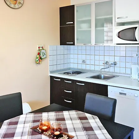 In Near Nin Beaches, Cleaning Included Apartment Privlaka (Zadar)