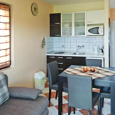In Near Nin Beaches, Cleaning Included Apartment